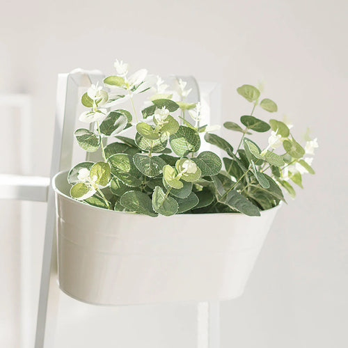Classic oval pot for balcony/window
