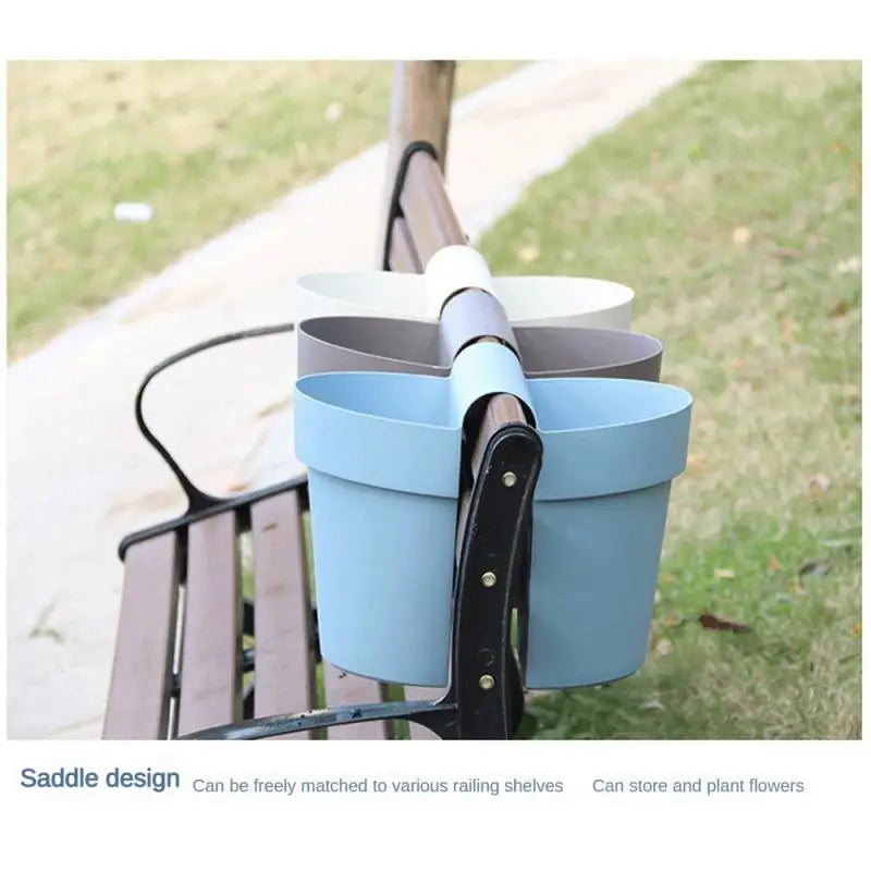 Double-sided hanging planter