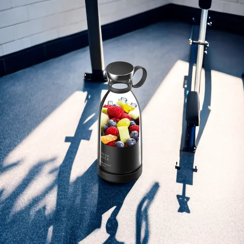Compact Portable Juicer with USB Charging
